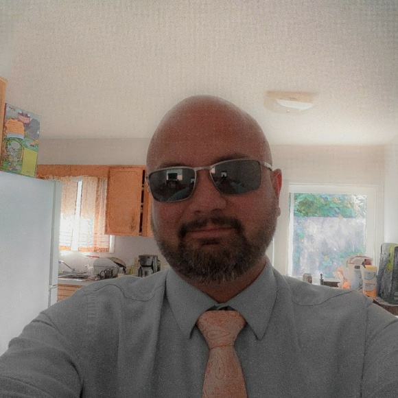 Meet your Posher, Michael - Picture 2 of 2